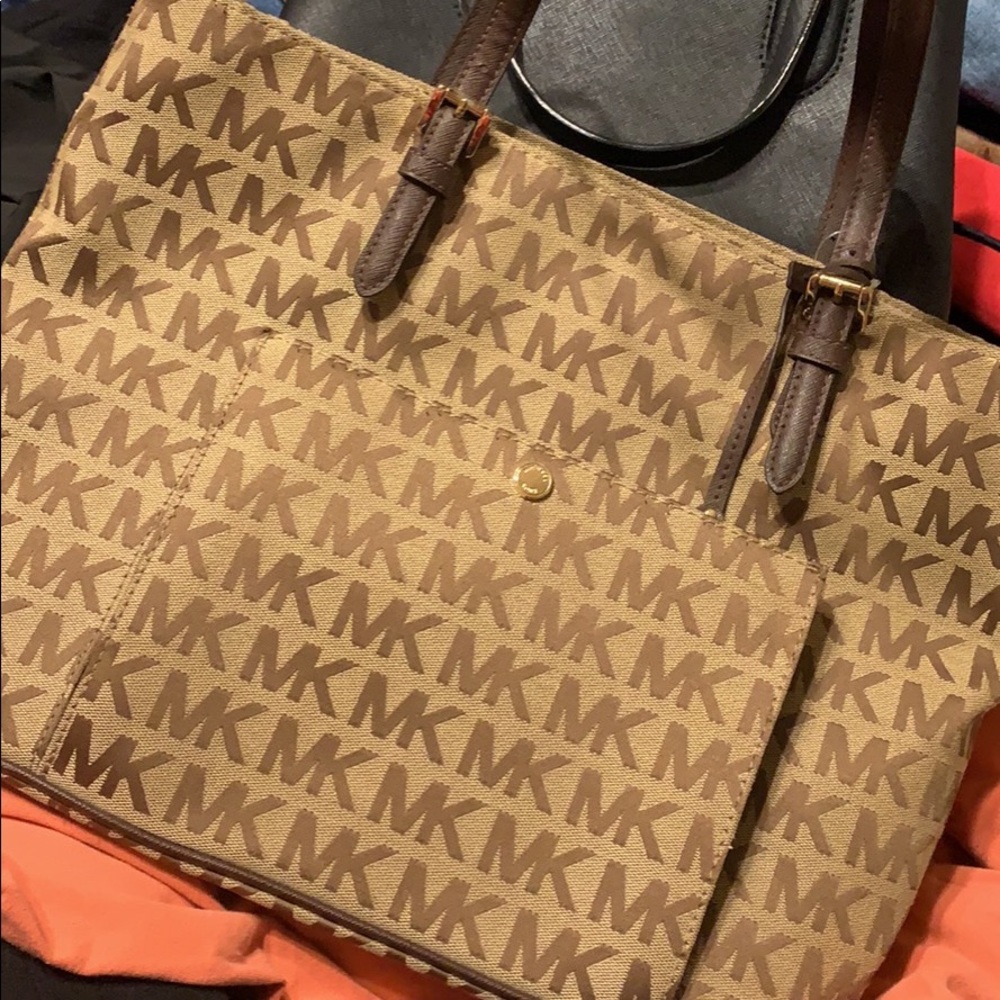 Michael Kors shoulder bag